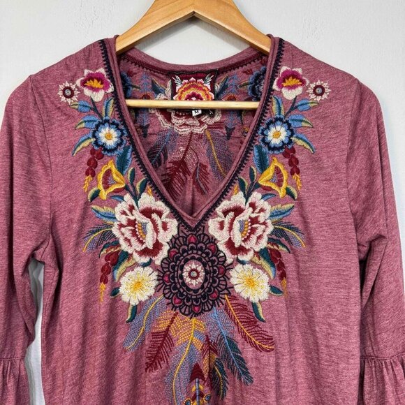 Johnny Was Womens Darielle Flute Sleeve Tee Floral Embroidered Blackberry Medium - Picture 3 of 11